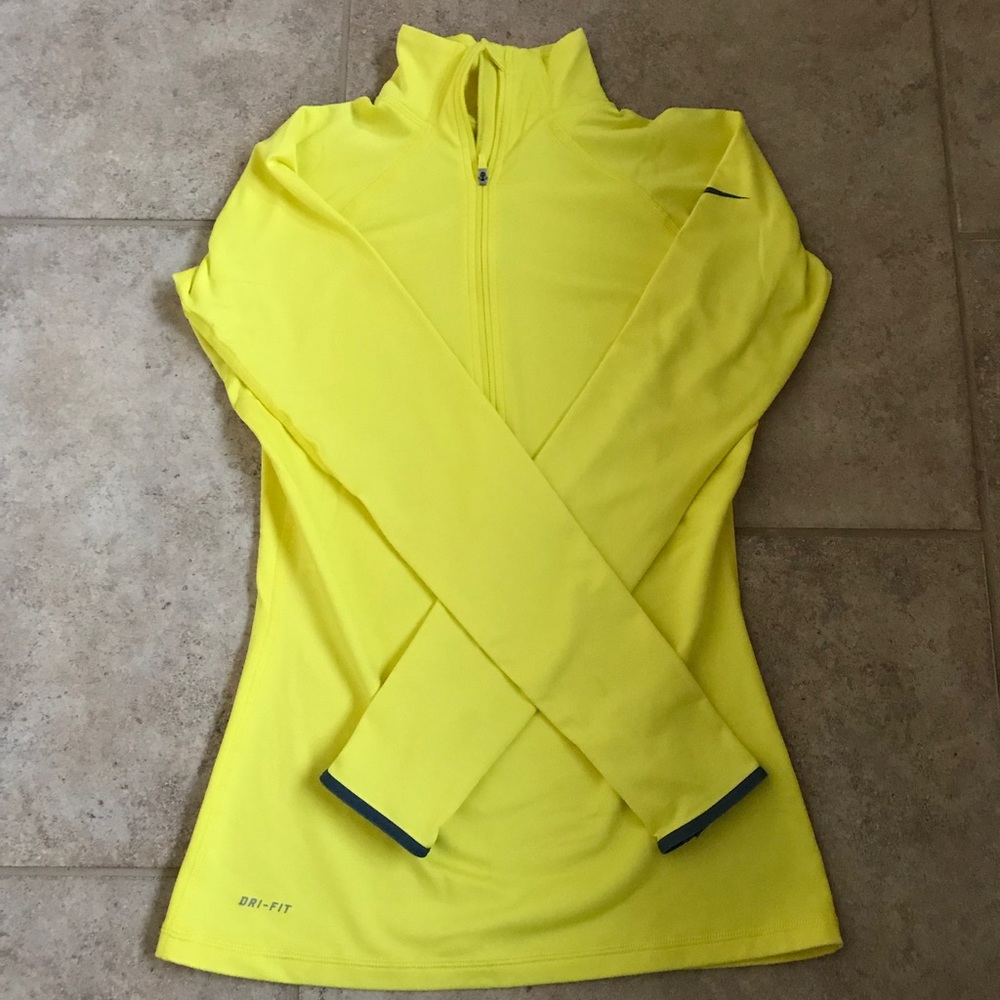 Nike Dri-Fit Pullover